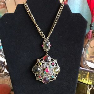 Make a Statement! Medallion Necklace